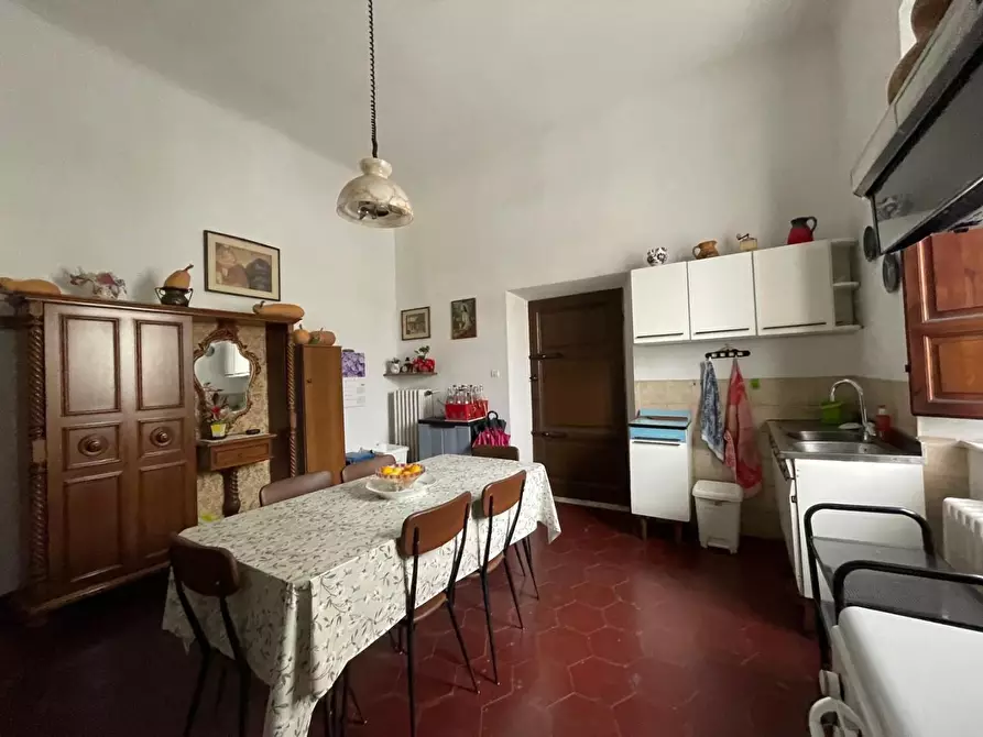 Immagine 13 di Villa in vendita  a Capannori