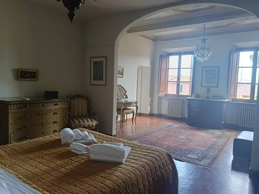 Immagine 20 di Villa in vendita  a Lucca