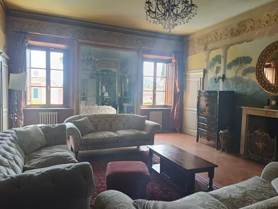 Immagine 29 di Villa in vendita  a Lucca