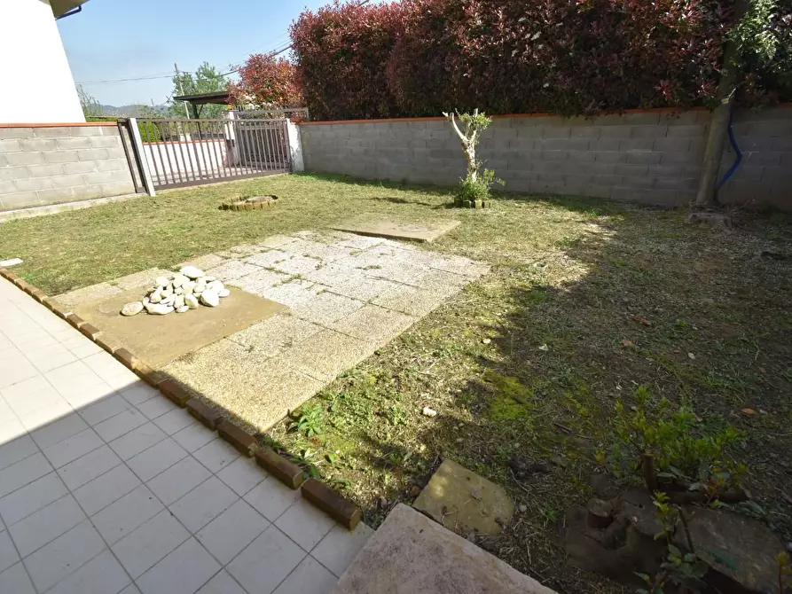 Immagine 34 di Casa indipendente in vendita  a San Giuliano Terme