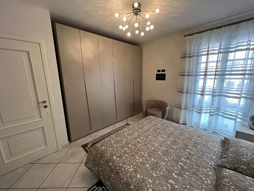 Immagine 12 di Appartamento in vendita  a Massa