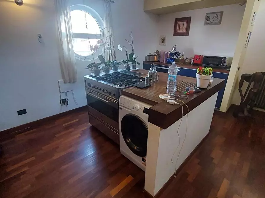 Immagine 11 di Mansarda in vendita  a Fosdinovo