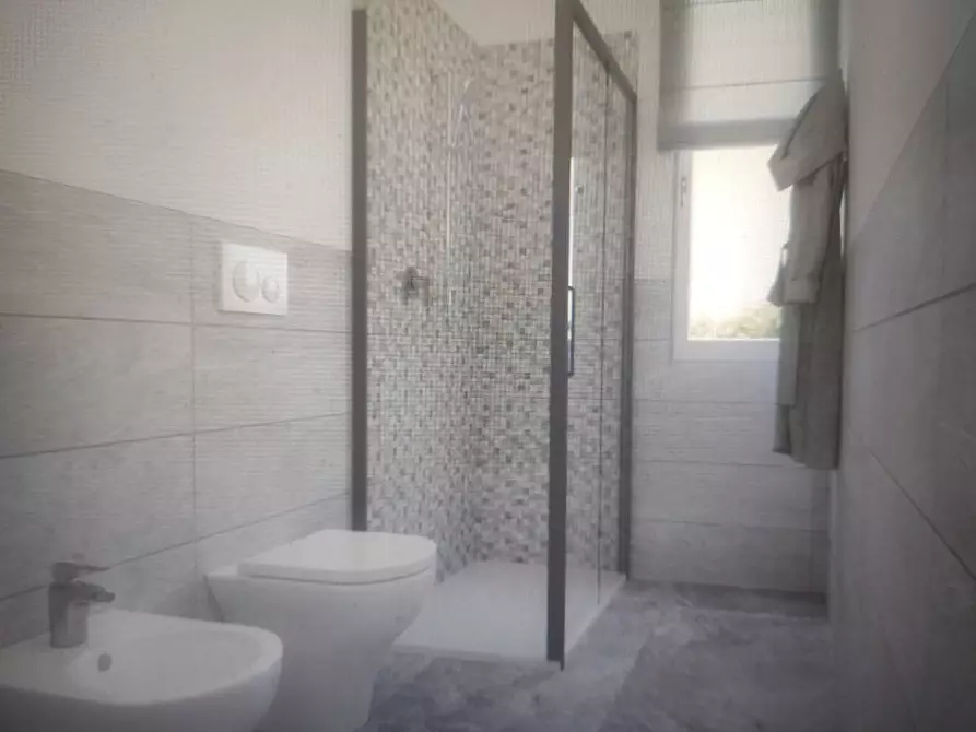 Immagine 5 di Appartamento in vendita  a Pisa