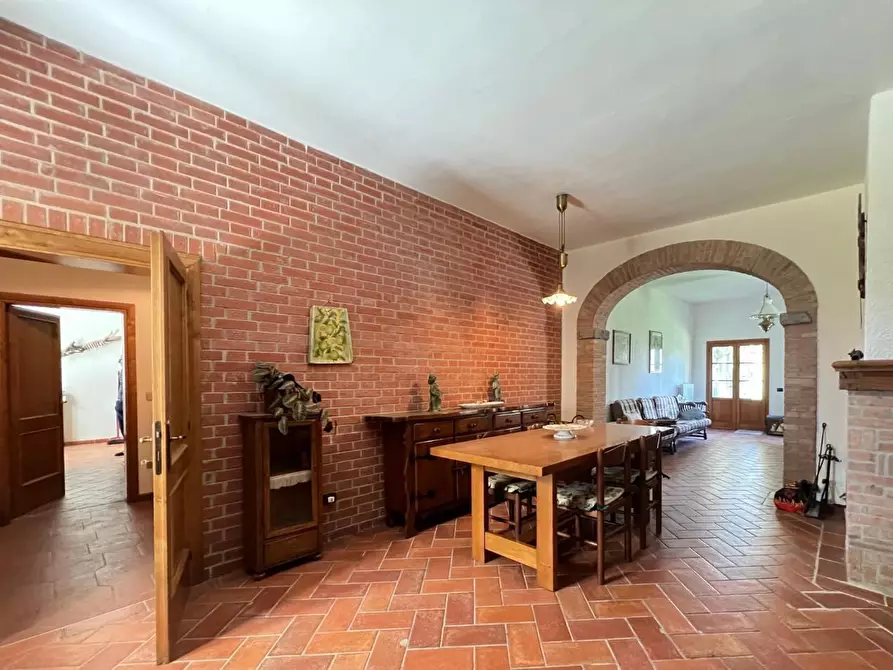 Immagine 16 di Casa colonica in vendita  a Vinci