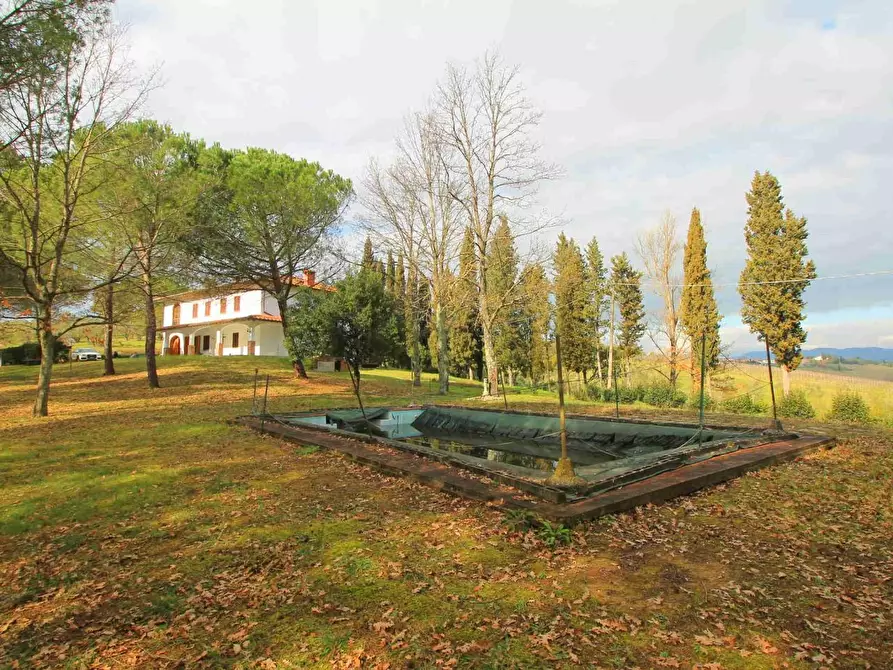 Immagine 4 di Casa colonica in vendita  a Vinci