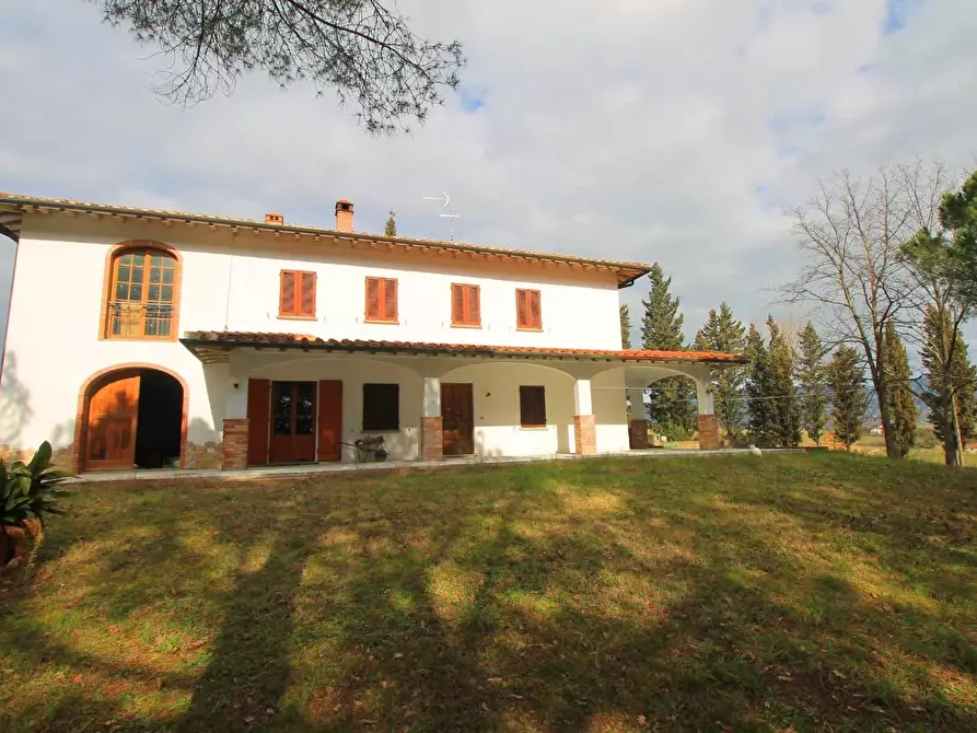 Immagine 8 di Casa colonica in vendita  a Vinci