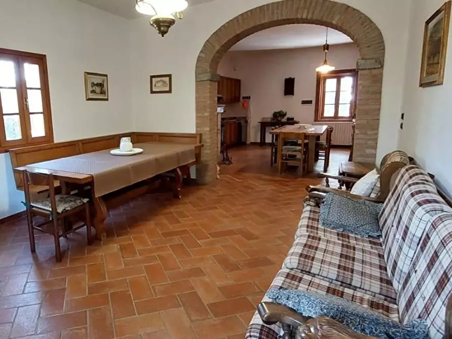 Immagine 15 di Casa colonica in vendita  a Vinci