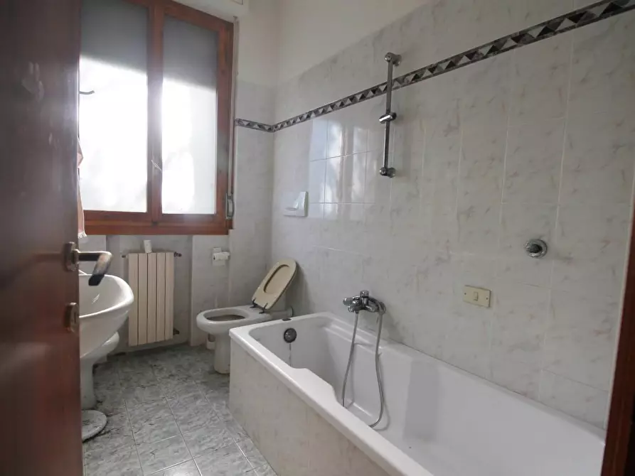 Immagine 9 di Appartamento in vendita  a Empoli