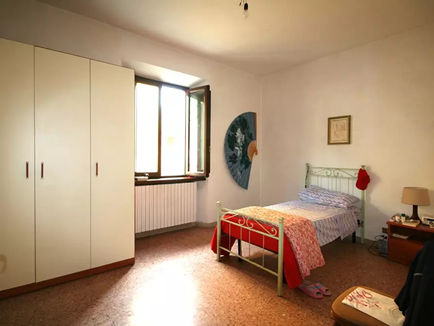 Immagine 6 di Appartamento in vendita  a Barga