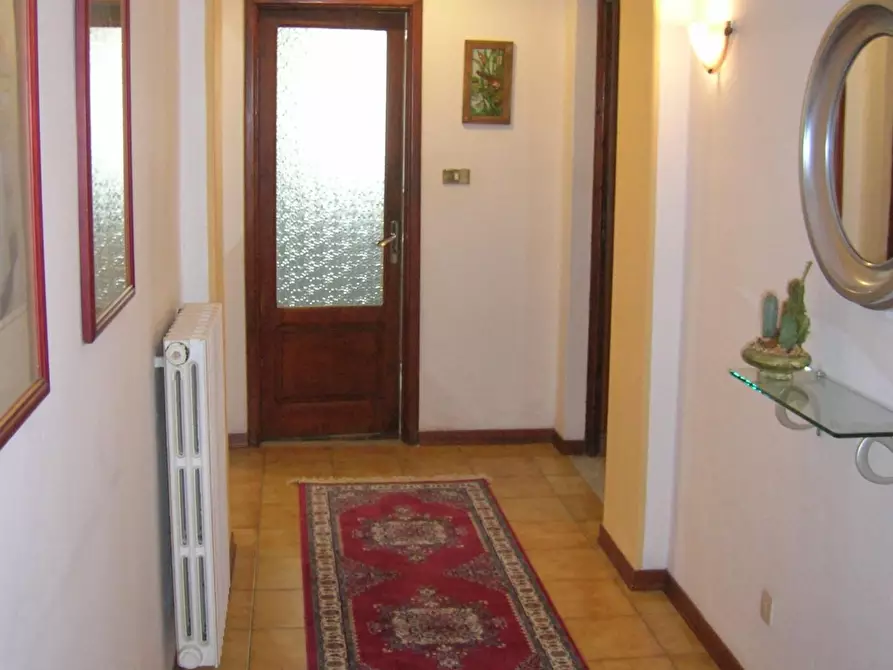 Immagine 7 di Appartamento in vendita  a Barga