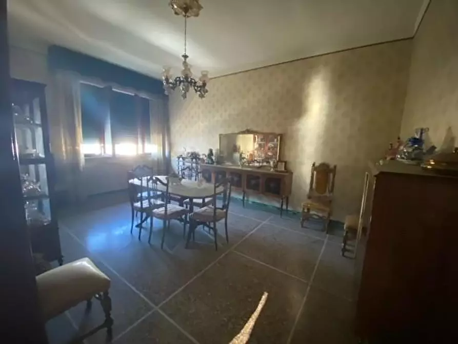 Immagine 1 di Casa indipendente in vendita  a Cascina