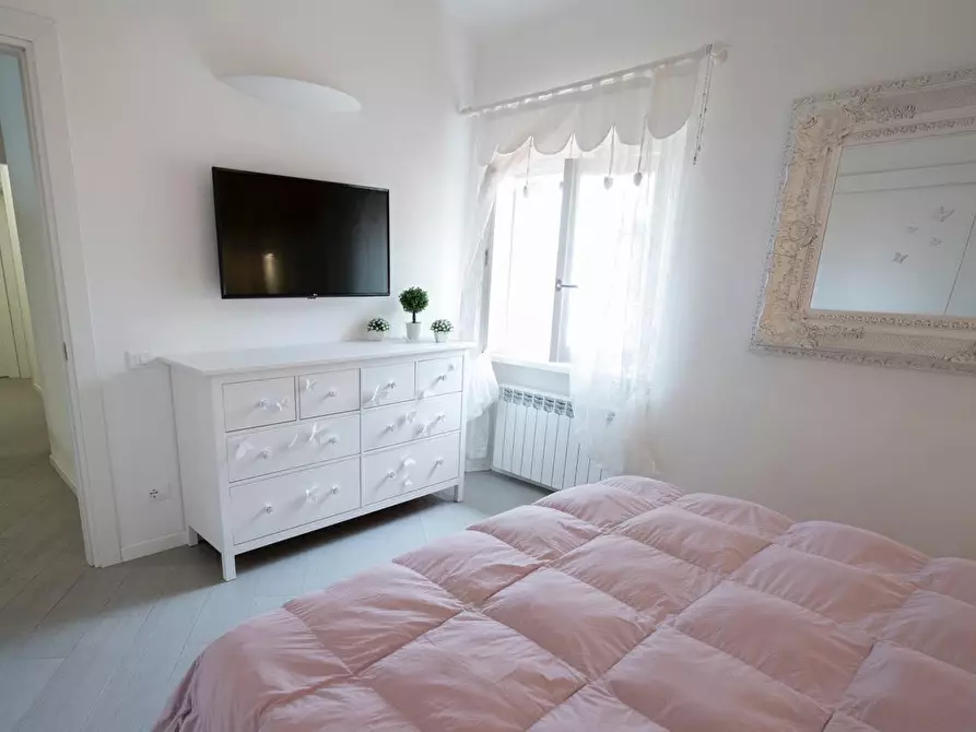 Immagine 9 di Appartamento in vendita  a Massa