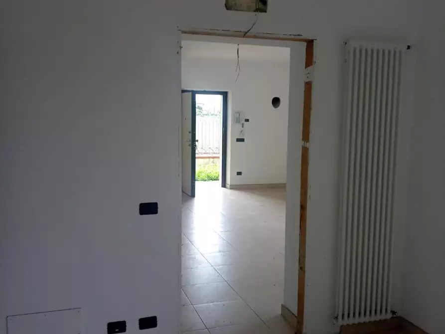 Immagine 5 di Villetta a schiera in vendita  a Carrara