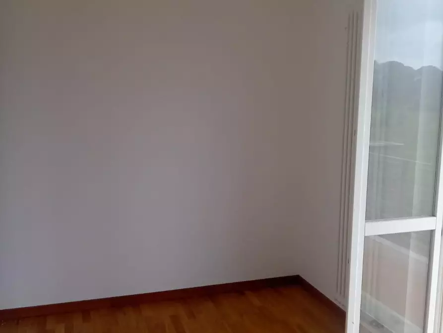 Immagine 22 di Villetta a schiera in vendita  a Carrara