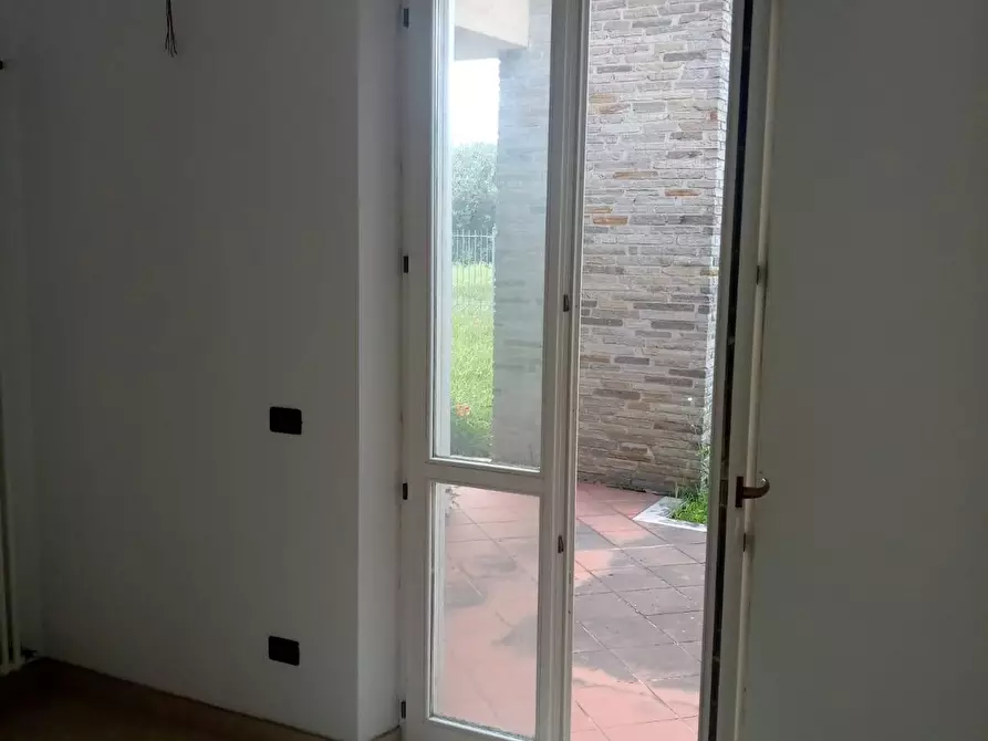 Immagine 14 di Villetta a schiera in vendita  a Carrara