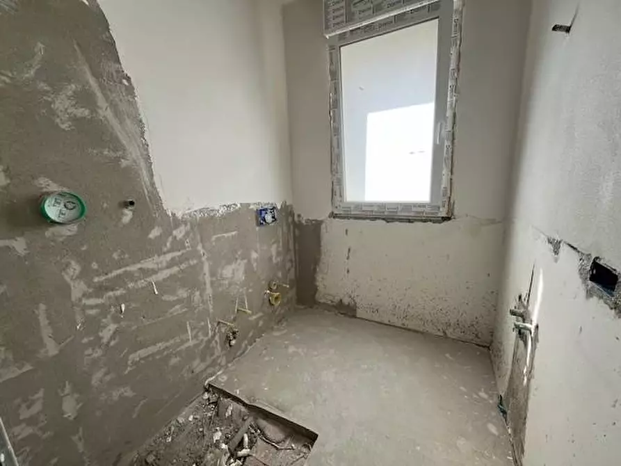 Immagine 9 di Appartamento in vendita  a Viareggio