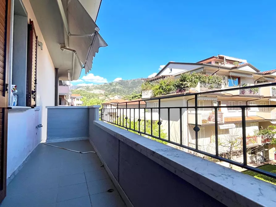 Immagine 27 di Appartamento in vendita  a Massa