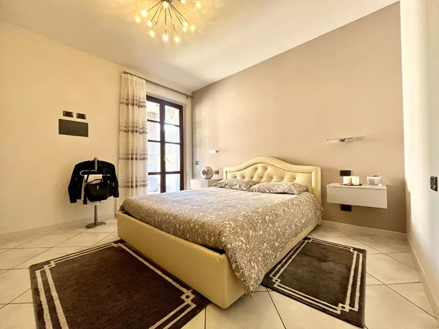 Immagine 21 di Appartamento in vendita  a Massa