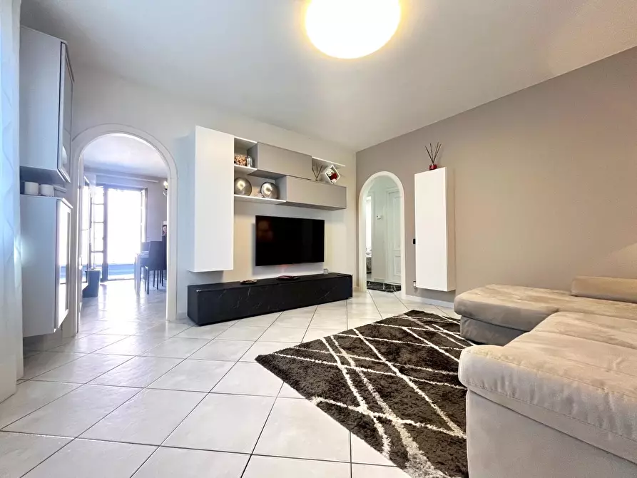 Immagine 7 di Appartamento in vendita  a Massa