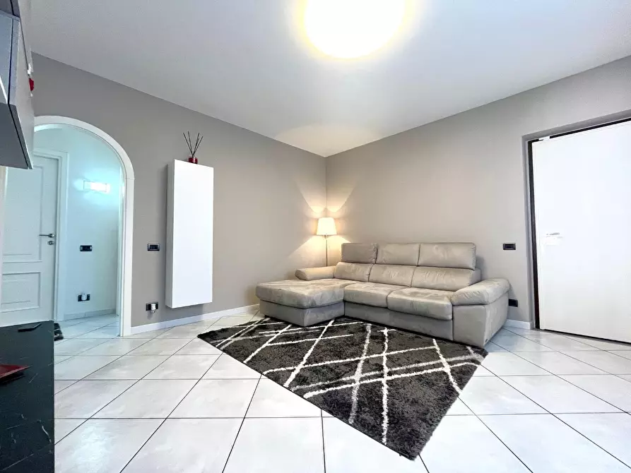 Immagine 9 di Appartamento in vendita  a Massa