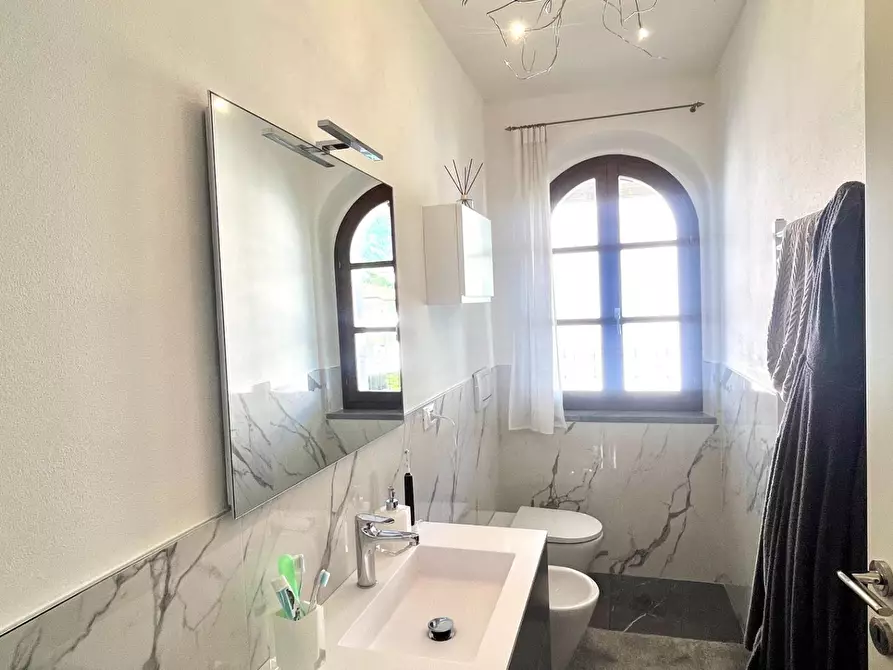 Immagine 24 di Appartamento in vendita  a Massa