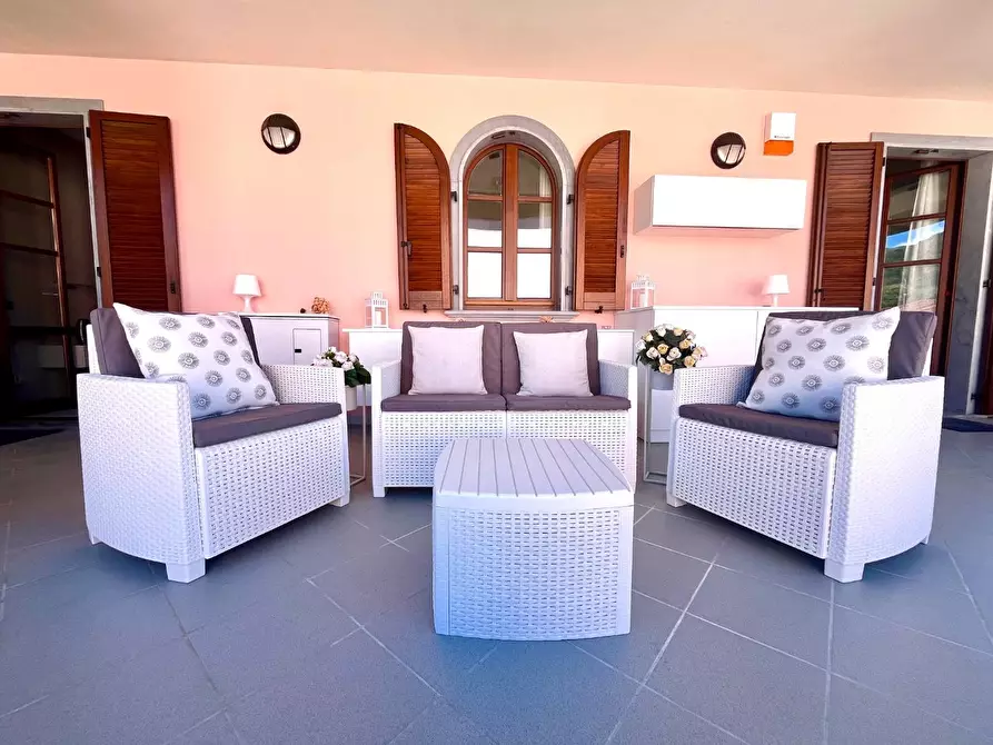 Immagine 4 di Appartamento in vendita  a Massa