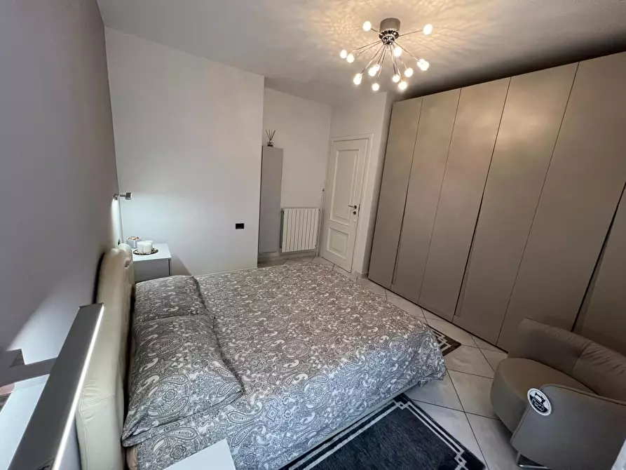 Immagine 15 di Appartamento in vendita  a Massa
