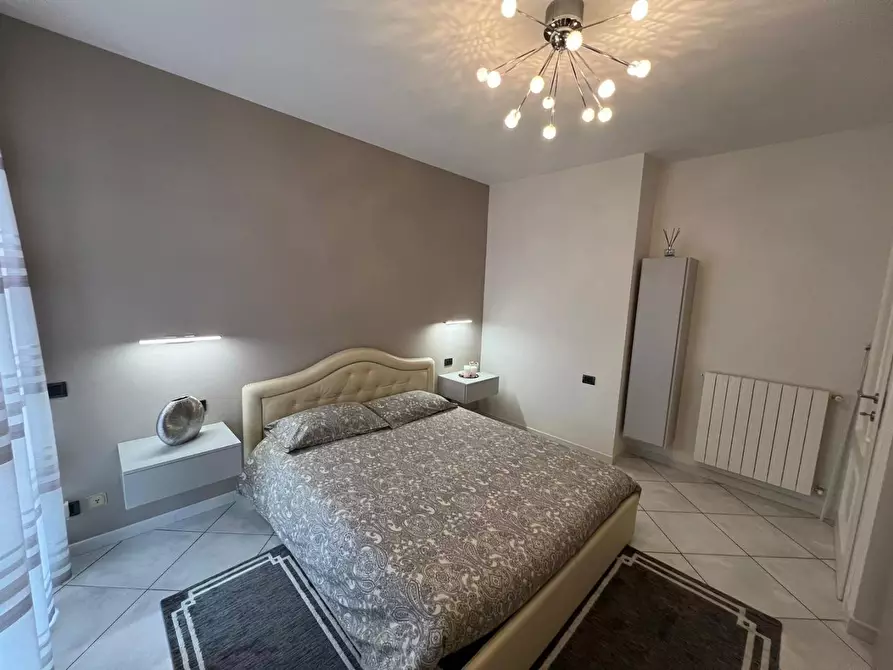 Immagine 42 di Appartamento in vendita  a Massa