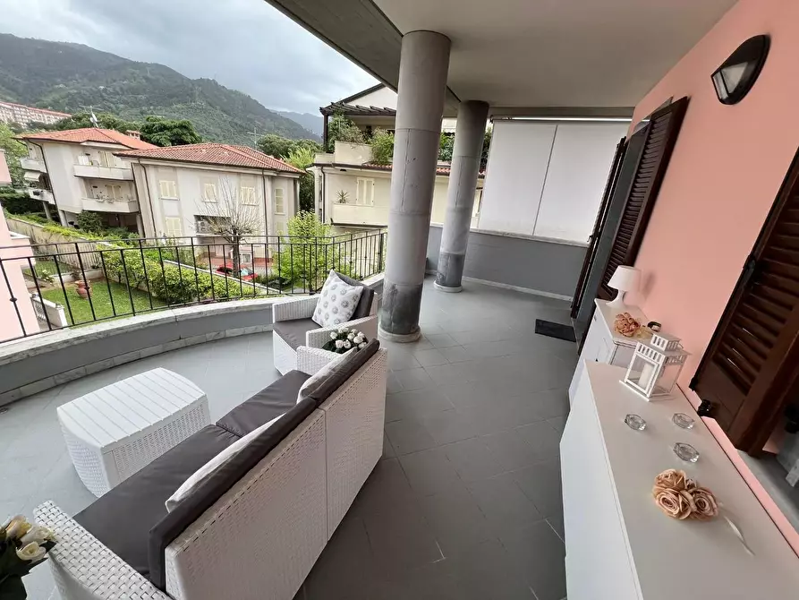 Immagine 33 di Appartamento in vendita  a Massa