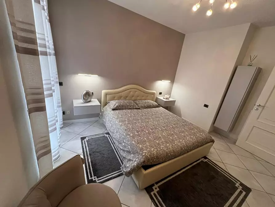 Immagine 31 di Appartamento in vendita  a Massa