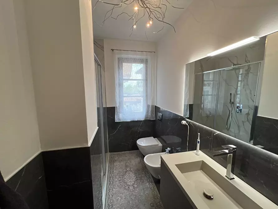 Immagine 9 di Appartamento in vendita  a Massa