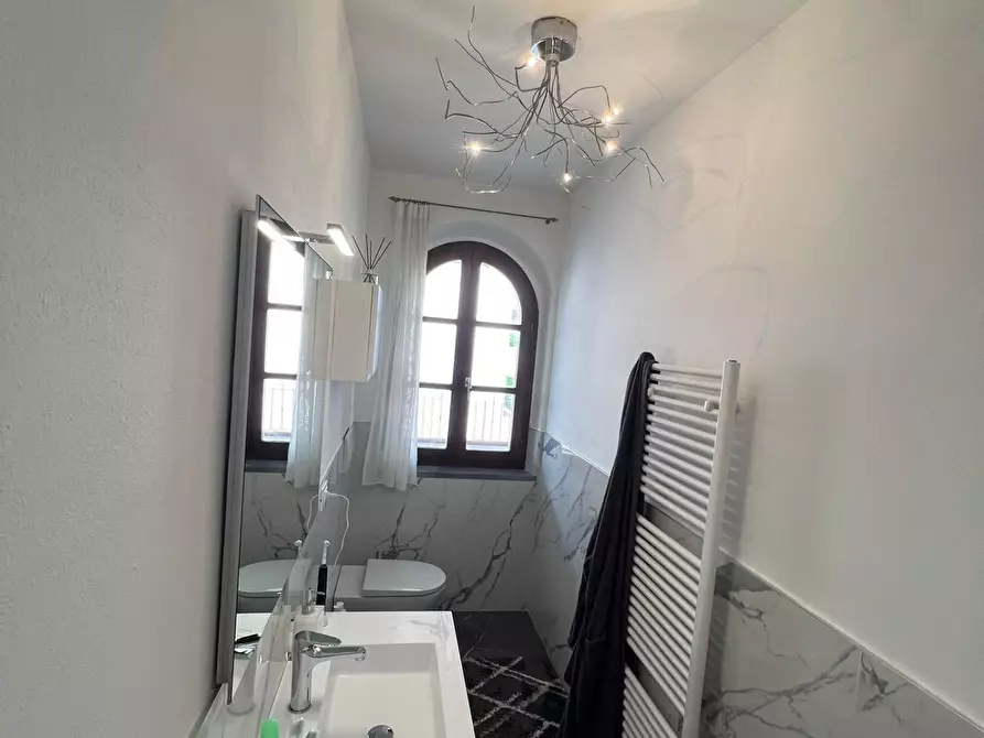 Immagine 44 di Appartamento in vendita  a Massa