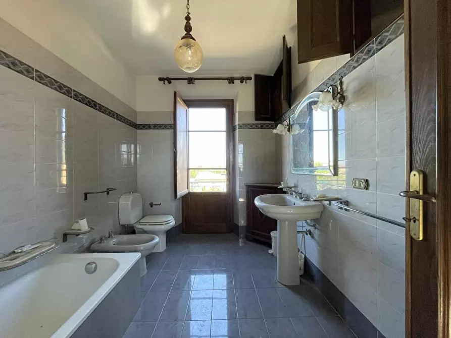 Immagine 36 di Casa bifamiliare in vendita  a Camaiore