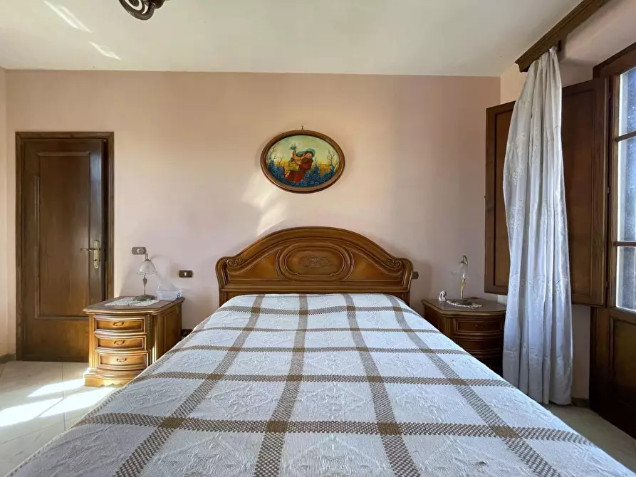 Immagine 22 di Casa bifamiliare in vendita  a Camaiore