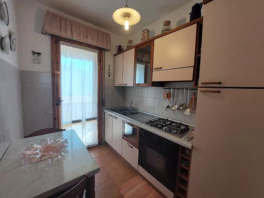 Immagine 22 di Appartamento in vendita  a Viareggio