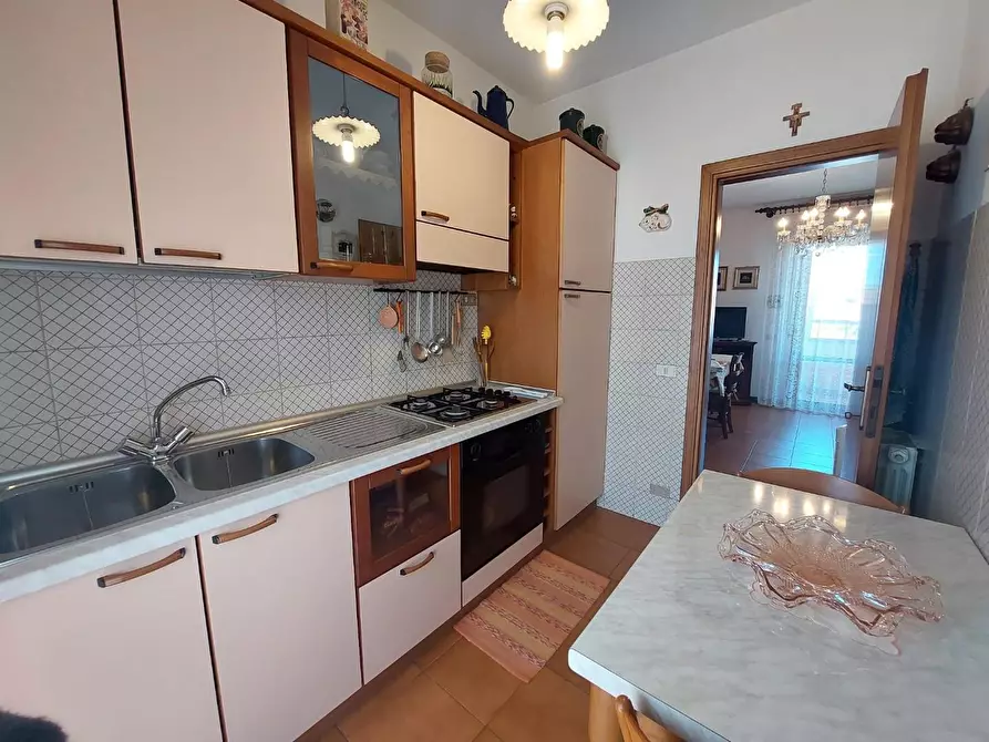 Immagine 23 di Appartamento in vendita  a Viareggio