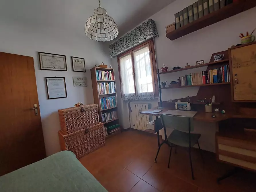 Immagine 15 di Appartamento in vendita  a Viareggio