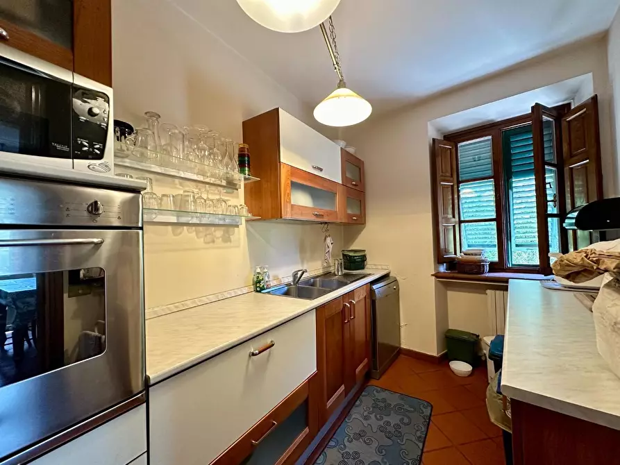 Immagine 43 di Rustico / casale in vendita  a Capannori