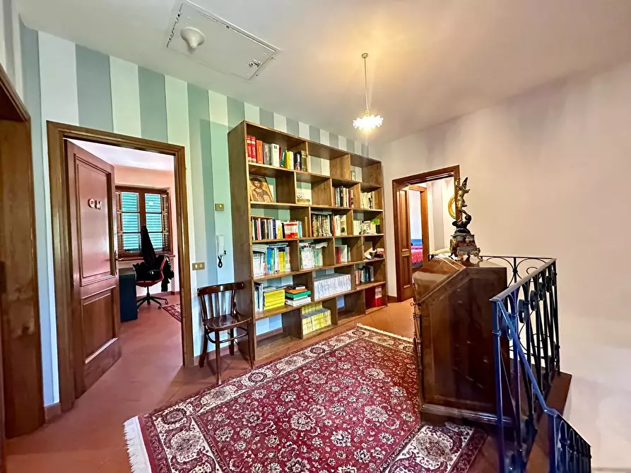 Immagine 18 di Rustico / casale in vendita  a Capannori