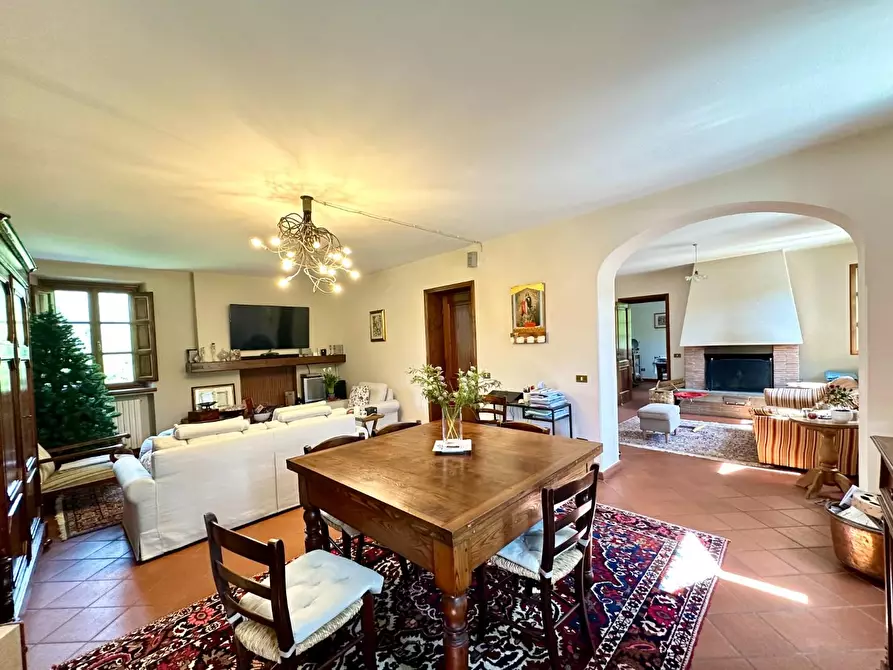 Immagine 37 di Rustico / casale in vendita  a Capannori