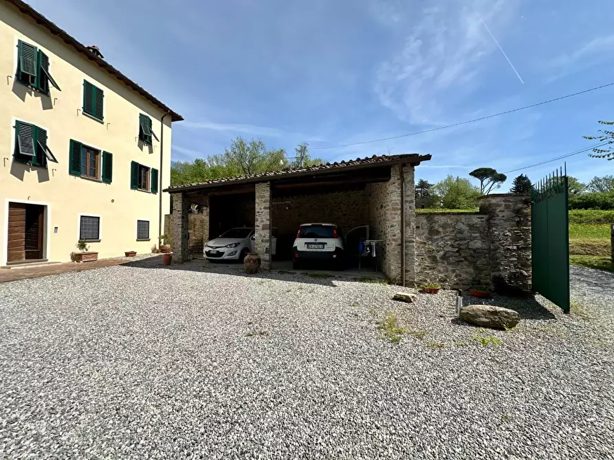 Immagine 32 di Rustico / casale in vendita  a Capannori