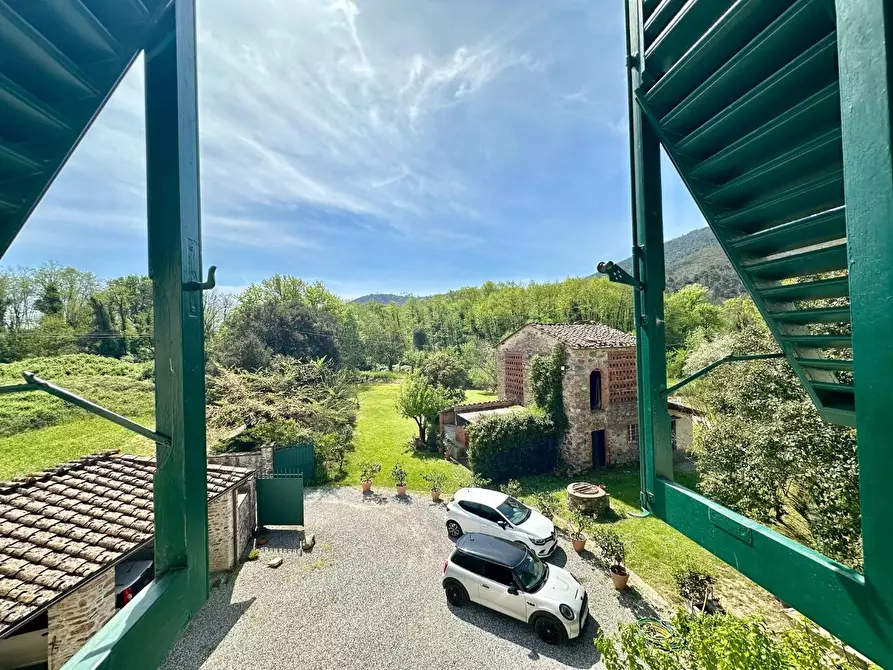 Immagine 59 di Rustico / casale in vendita  a Capannori