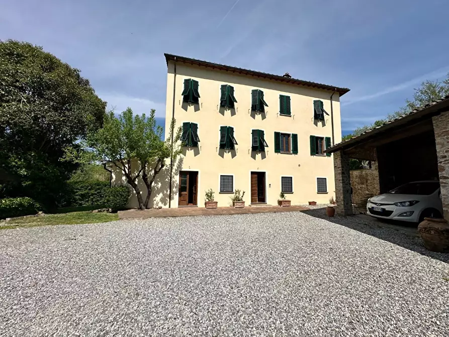 Immagine 3 di Rustico / casale in vendita  a Capannori