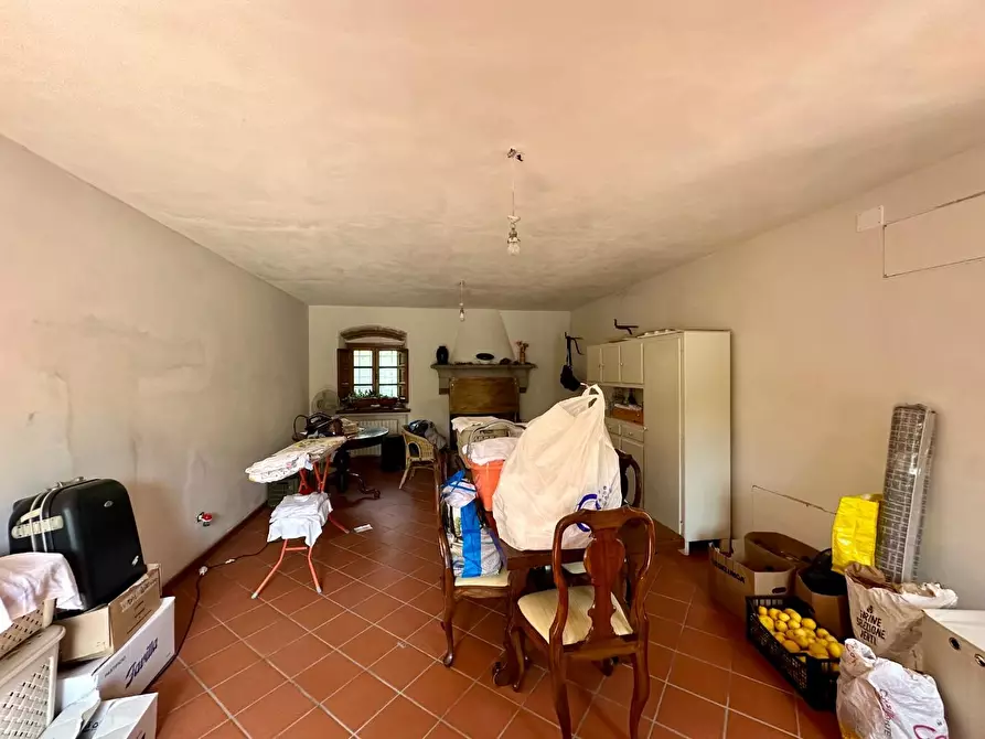 Immagine 53 di Rustico / casale in vendita  a Capannori