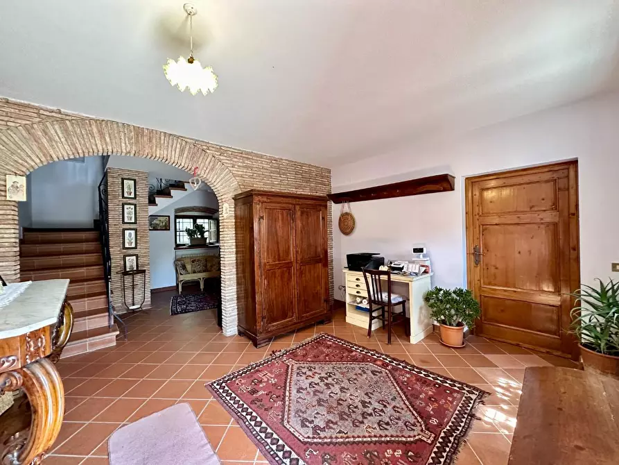 Immagine 5 di Rustico / casale in vendita  a Capannori