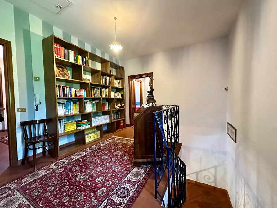 Immagine 45 di Rustico / casale in vendita  a Capannori