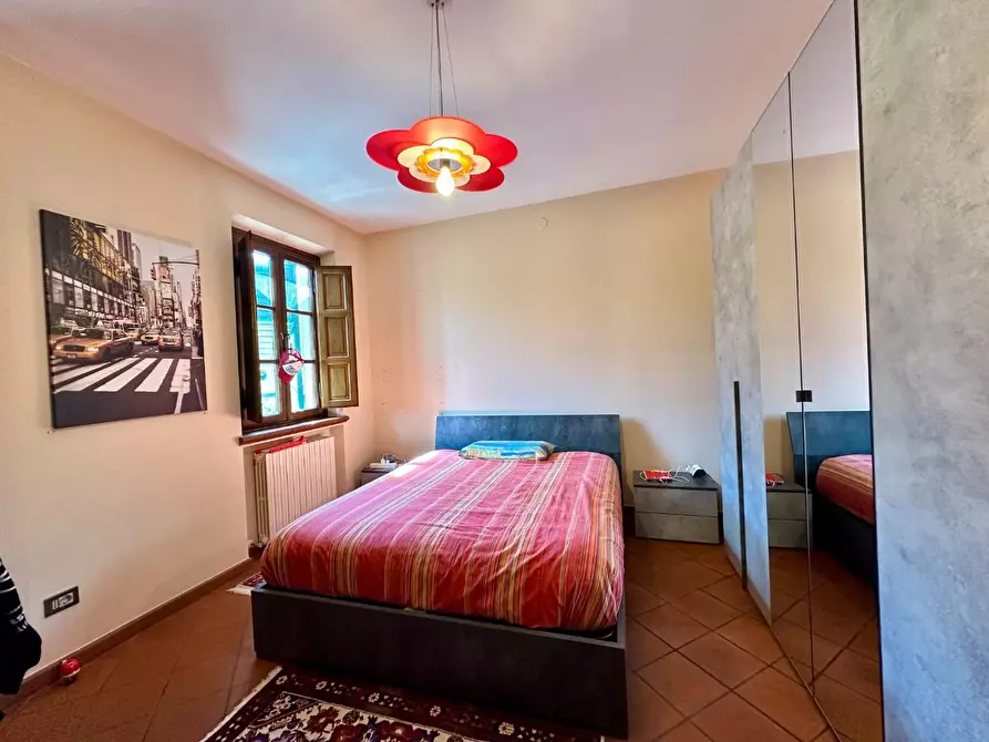 Immagine 47 di Rustico / casale in vendita  a Capannori