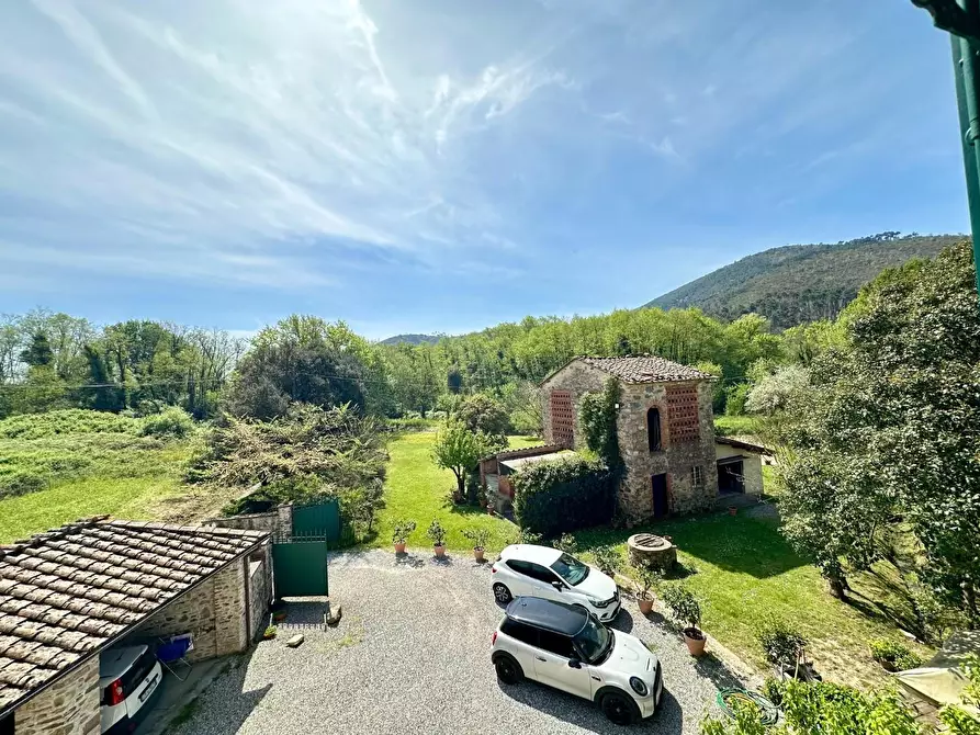 Immagine 52 di Rustico / casale in vendita  a Capannori