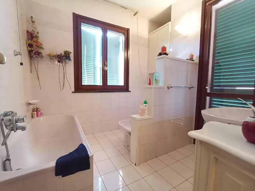 Immagine 16 di Villetta a schiera in vendita  a Vicopisano