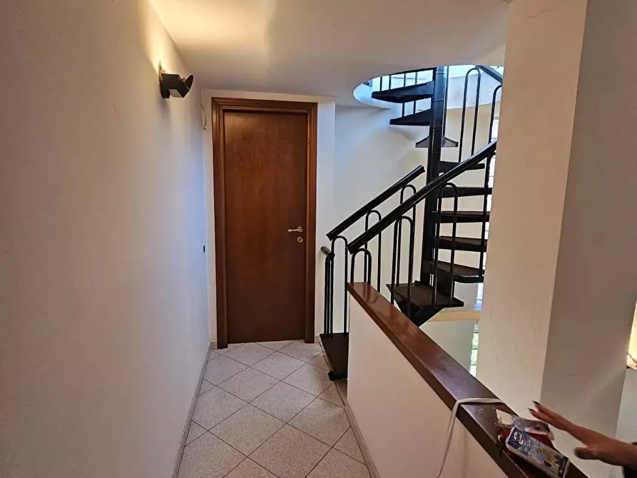 Immagine 27 di Villetta a schiera in vendita  a Vicopisano